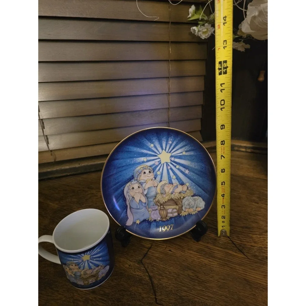 Dreamsicles Limited Edition Christmas 1997 Star of Wonder Porcelain Plate 7.5in